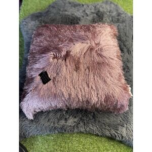 Nicole Miller Shag Throw Decorative Pillow 18X 18 Mauve Pink Rose New‎ (1)